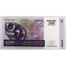 MADAGASCAR 2004 . ONE THOUSAND ARIARY BANKNOTE